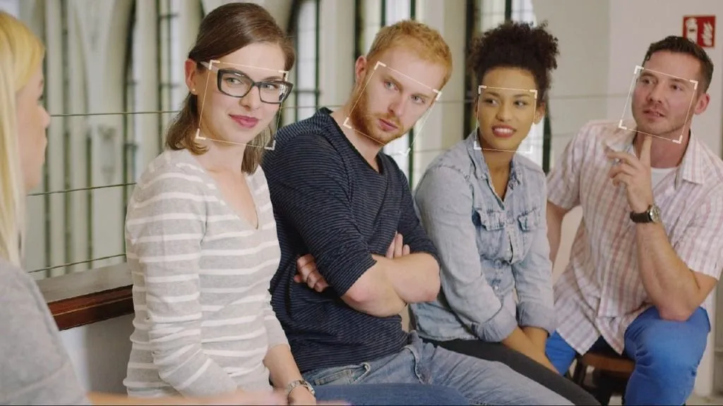 FaceReader includes multi-subject analysis, allowing you to measure facial expressions of up to 8 people.