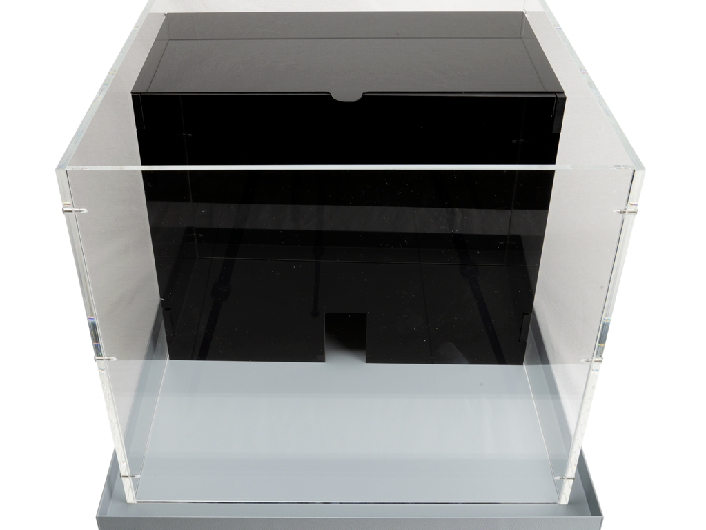 Light-dark box