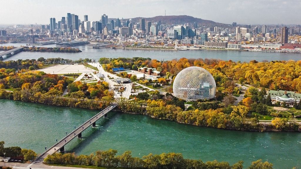 Montreal skyline view